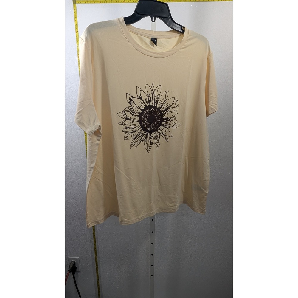 Shein‎ Curve Womens 2XL Sunflower Graphic T-Shirt Yellow Short Sleeve Boho Tee